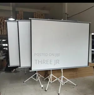 Easy to Set Up Projection Screens for Sale