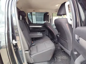 Toyota Hilux 2021