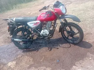 Bajaj Boxer 125 2021 Orange