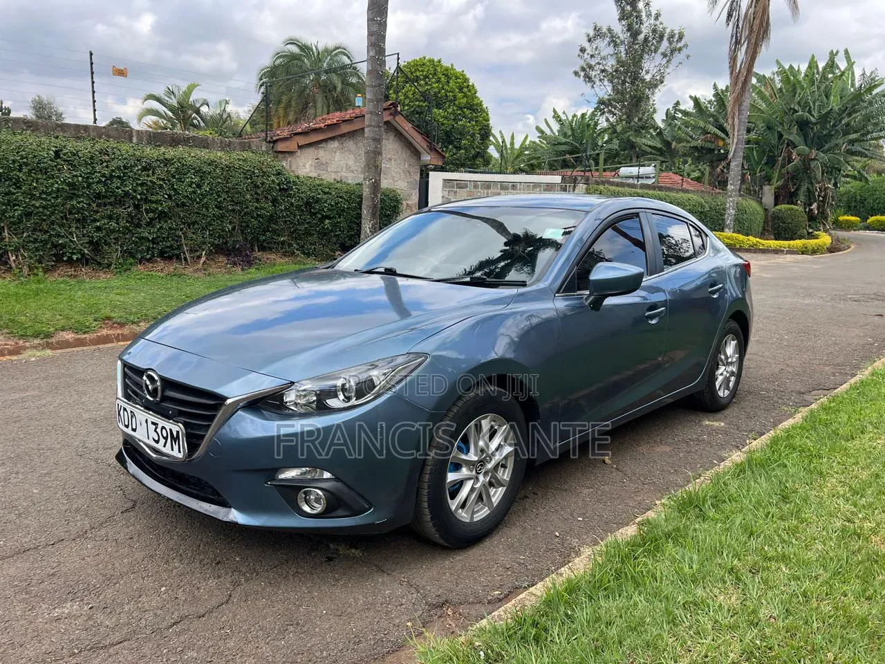 Mazda Axela SV Premium 2014