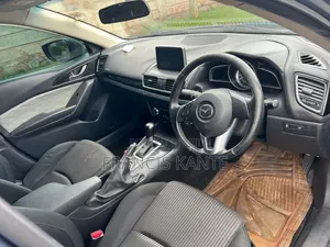 Mazda Axela SV Premium 2014