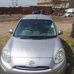 Nissan March 1.2 FWD 2012 Pink