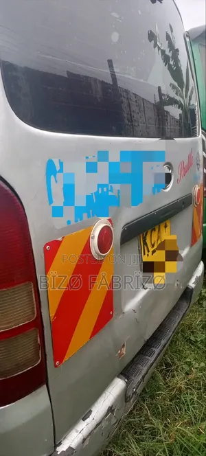 Toyota HiAce 2007 Silver