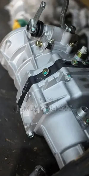 5l Hiace Gearbox (Toyota)