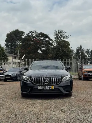 Mercedes-Benz E200 2017 Black