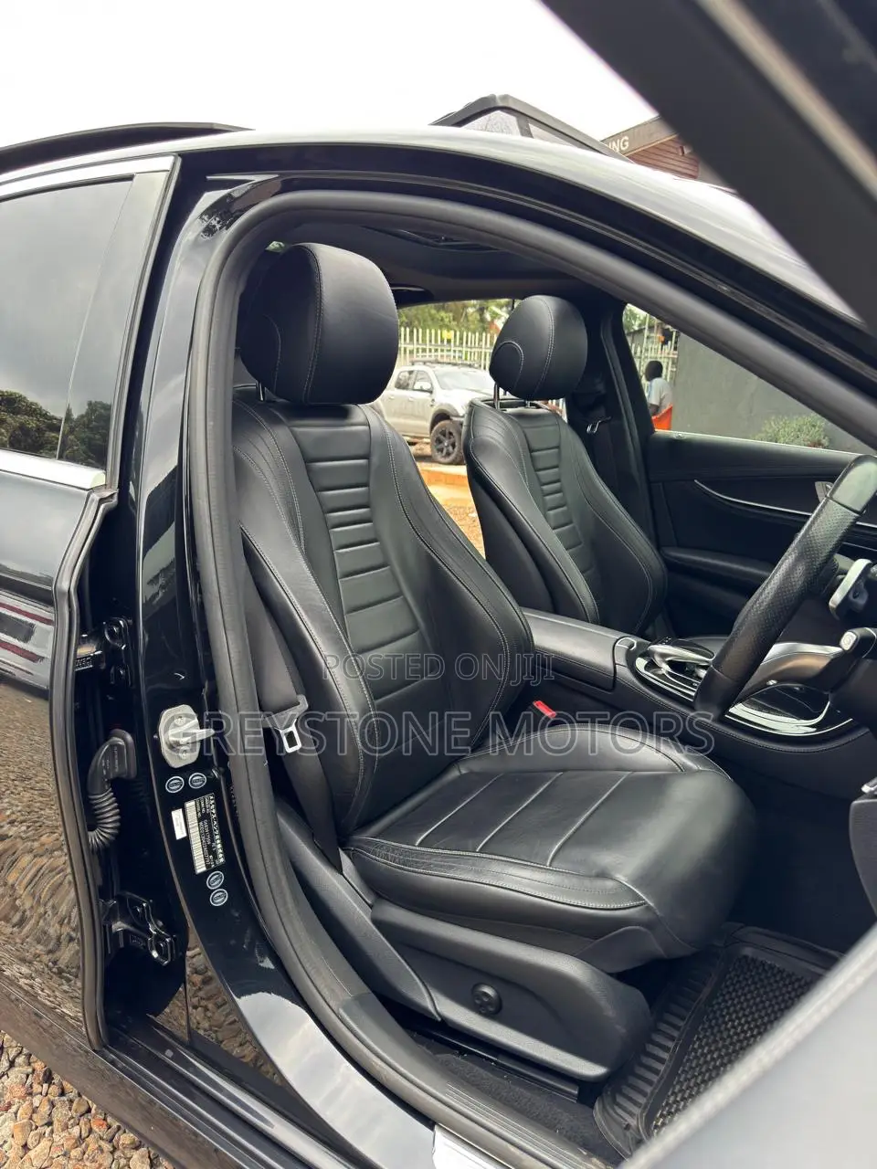 Mercedes-Benz E200 2017 Black