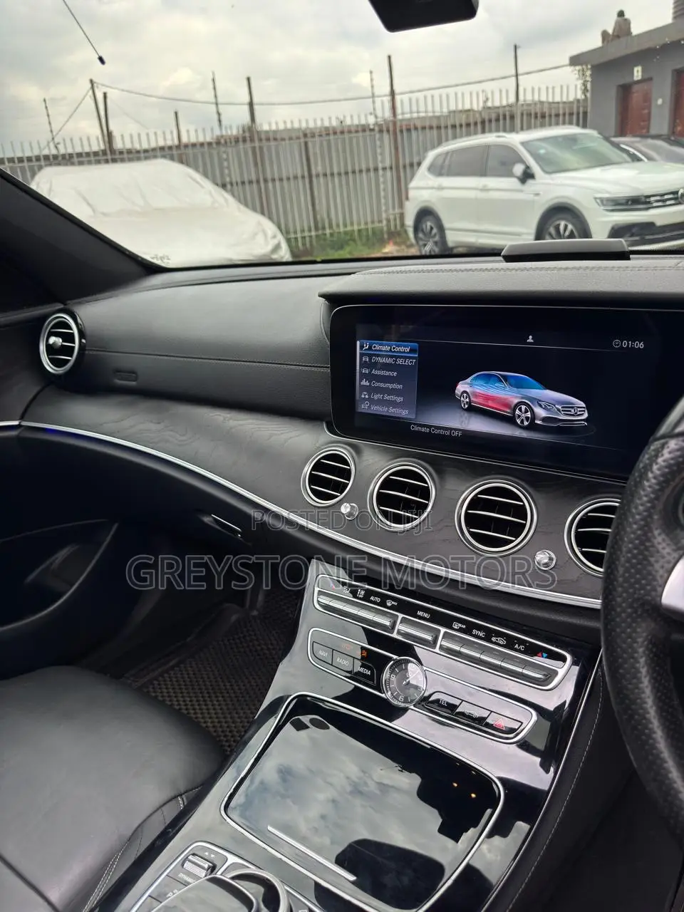 Mercedes-Benz E200 2017 Black