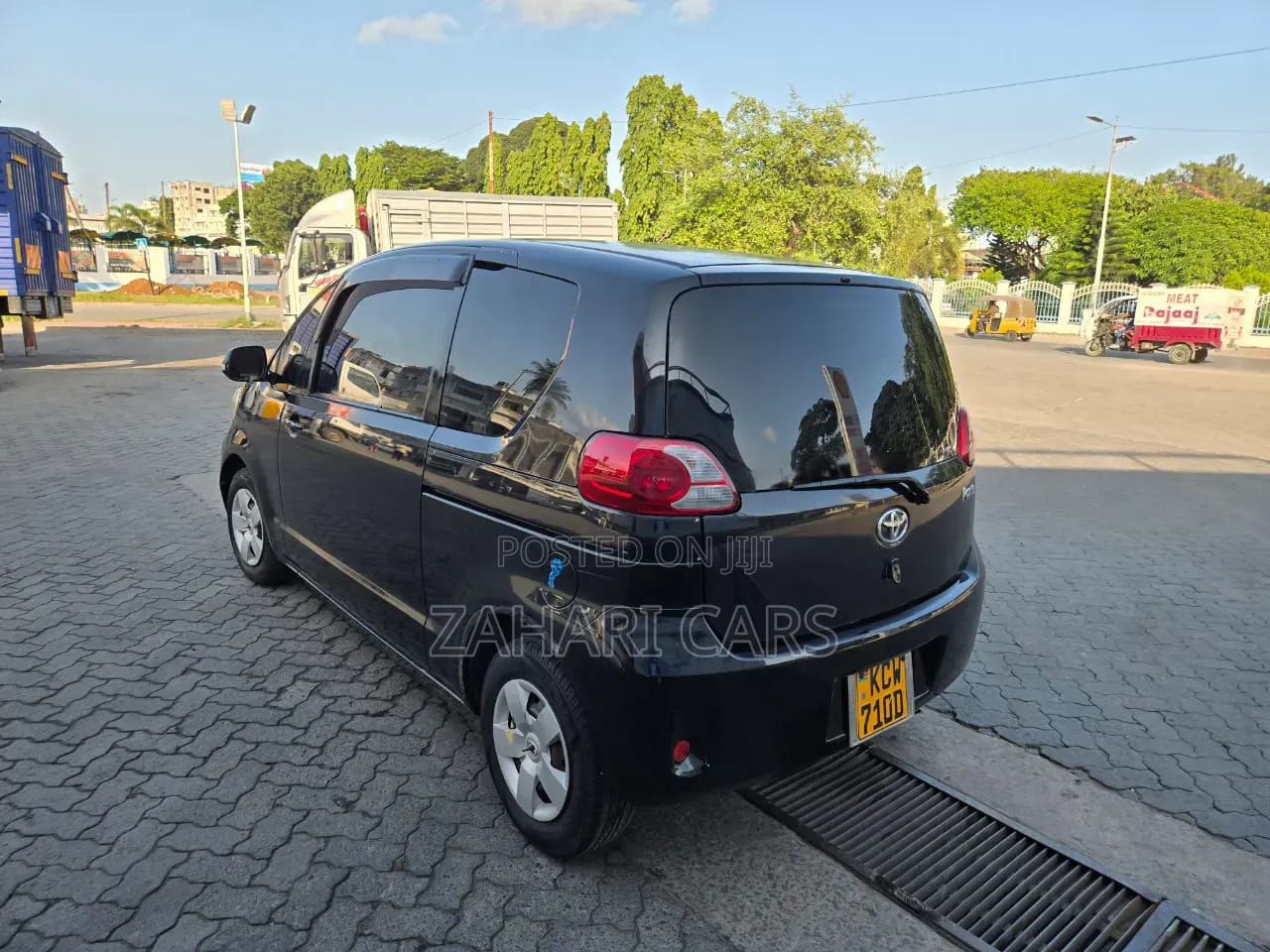 Toyota Porte 2009 Black