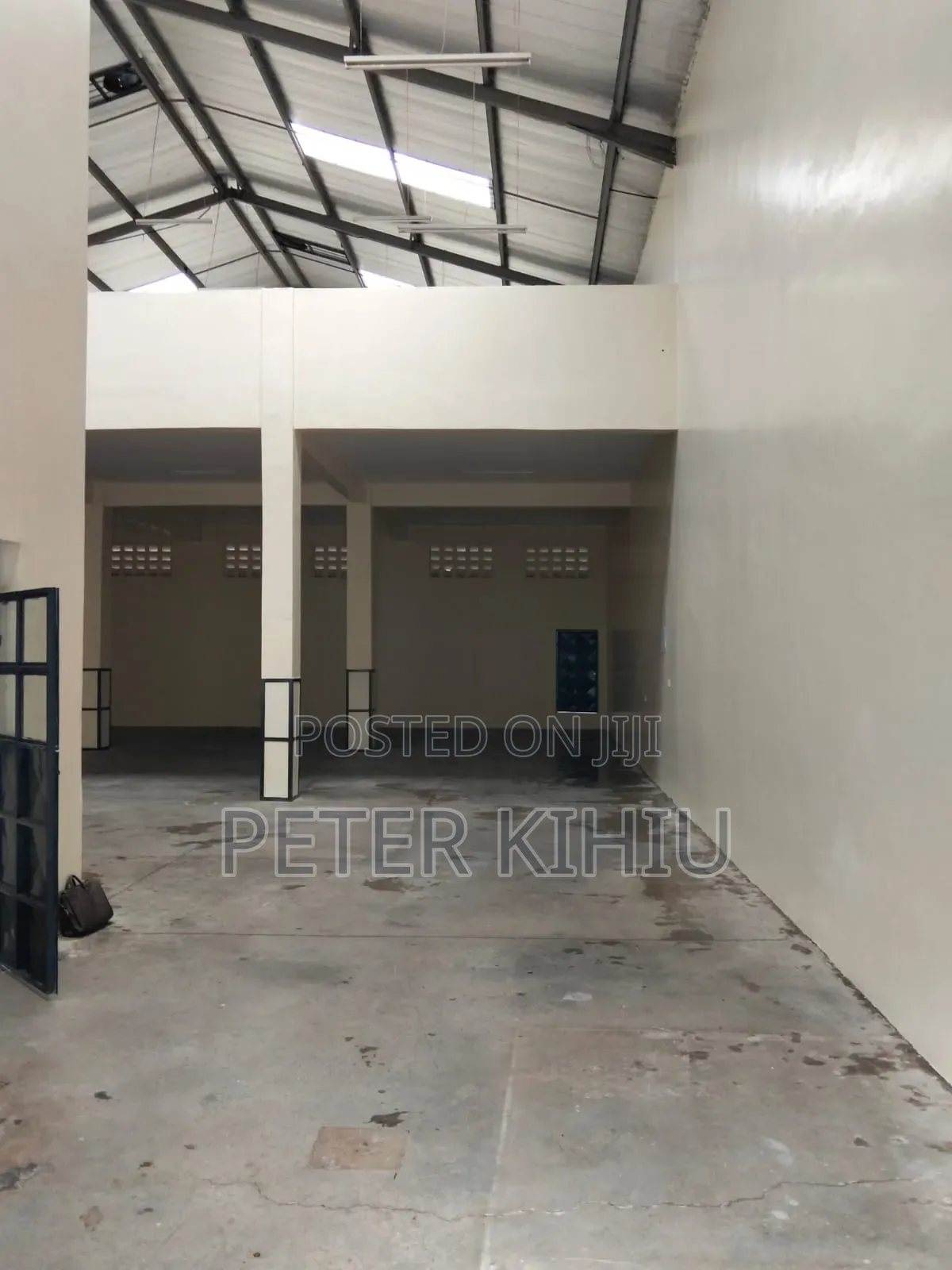 Godown to Let 5000sqft in Baba Dogo