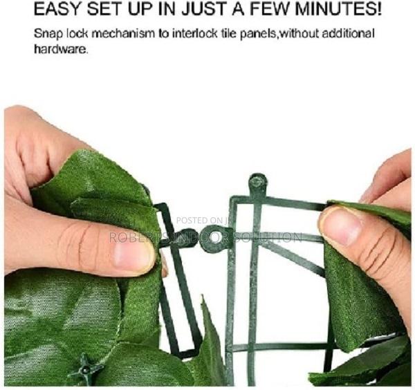 Easy Set Up Artificial Fence - main view