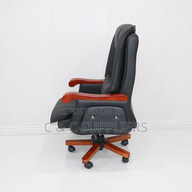 Solid Wood Arm Swivel Boss Desk Chair - thumbnail 3