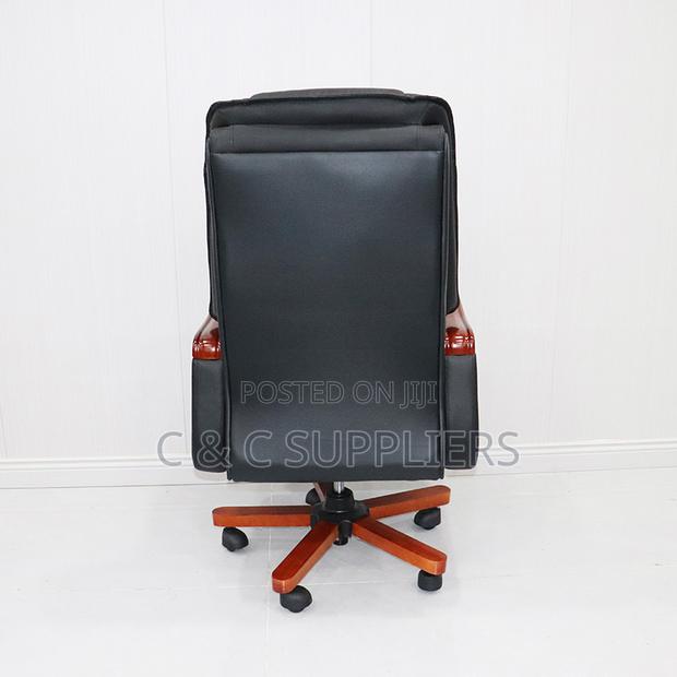 Solid Wood Arm Swivel Boss Desk Chair - thumbnail 4