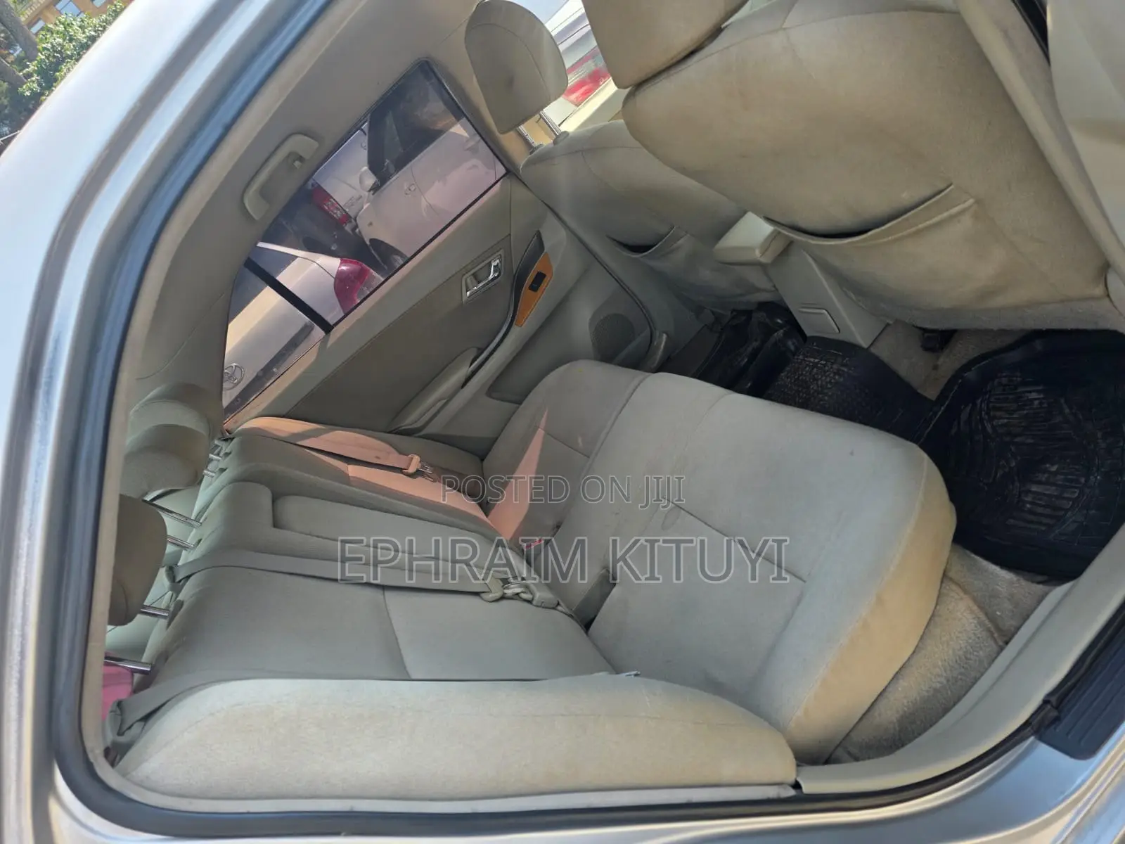 Toyota Premio 2018 Silver