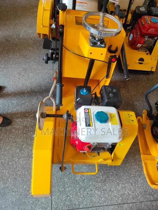 Plate Compactor Honda Engine - thumbnail 2