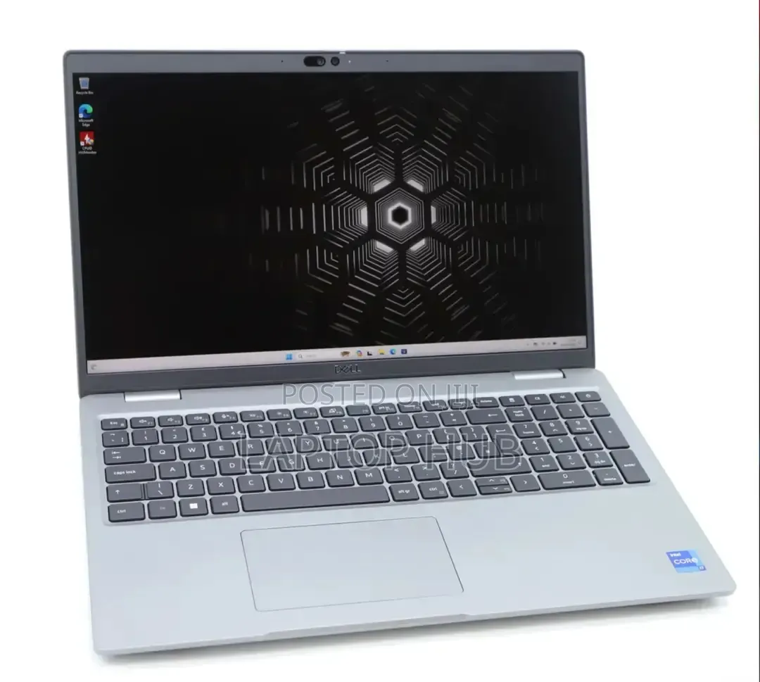 Laptop Dell Precision 3580 16GB Intel Core i7 SSD 512GB
