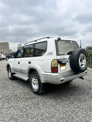 Toyota Land Cruiser Prado 2.7 16V 5dr 2001 White