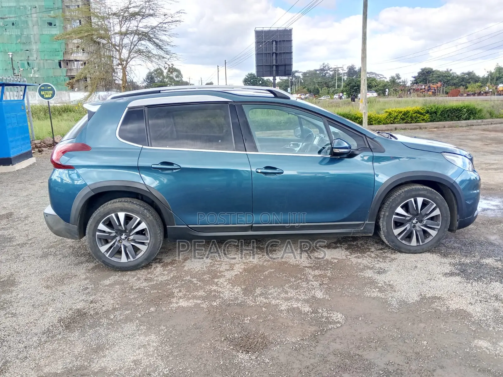Peugeot 2008 2017 Green