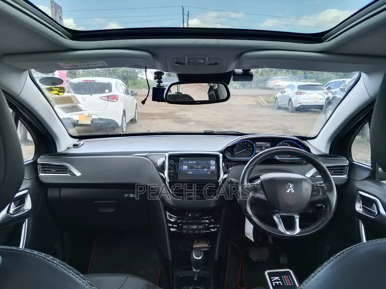 Peugeot 2008 2017 Green