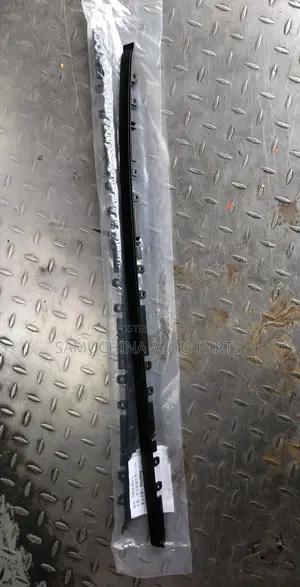 Windscreen Moulding Land Cruiser Prado 150
