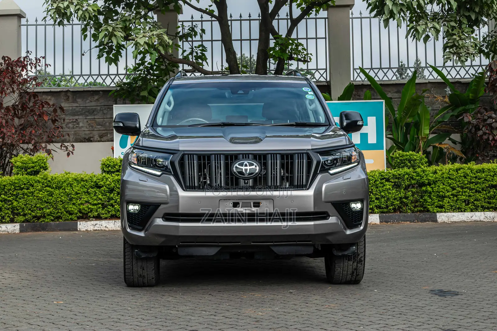 Toyota Land Cruiser Prado 2.8 2023 Brown