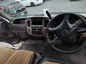 Isuzu Como 2009 White