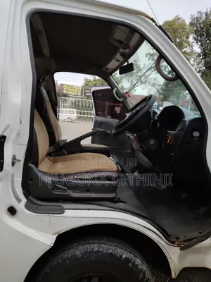 Isuzu Como 2009 White