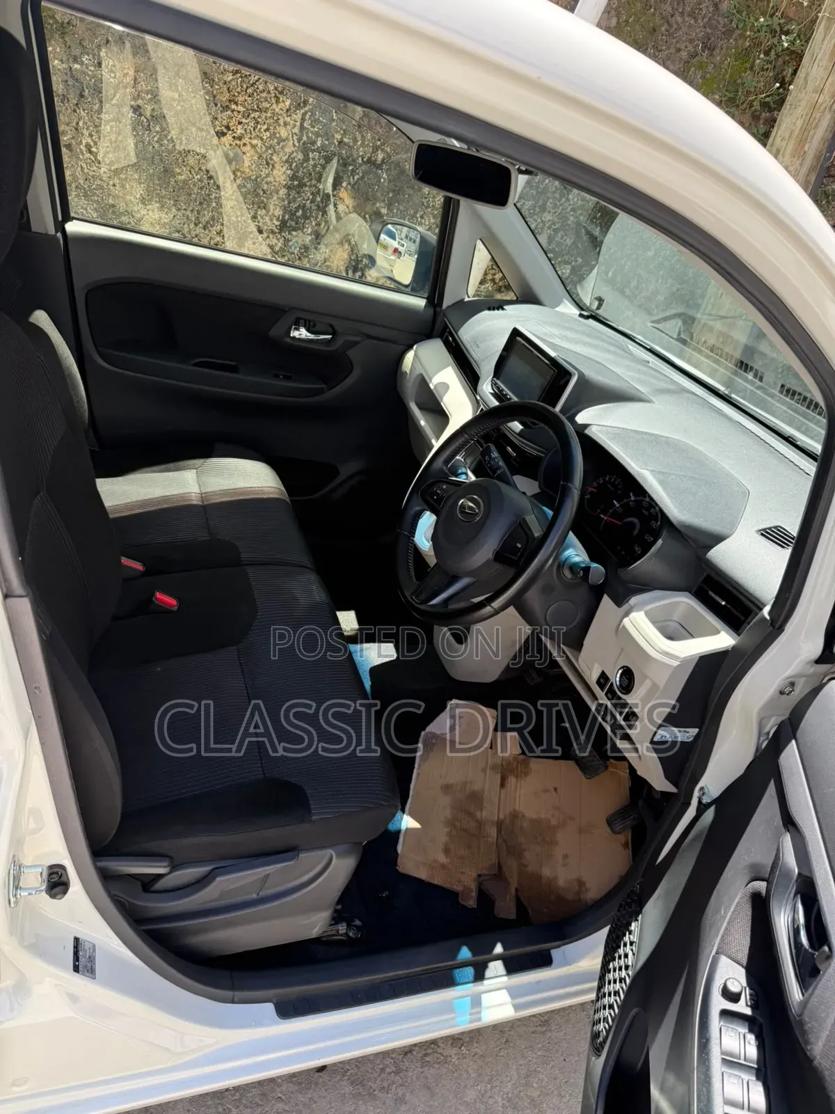 Daihatsu Move 2020 White