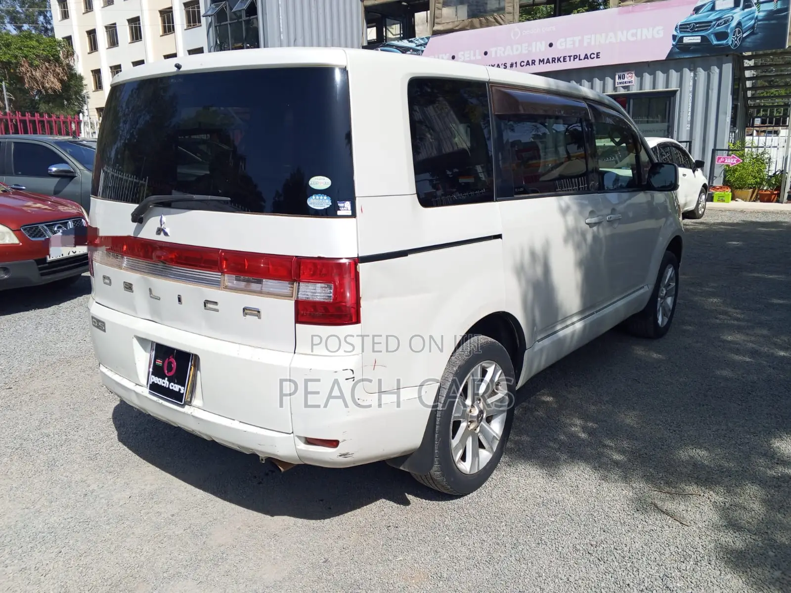 Mitsubishi Delica 2008 White