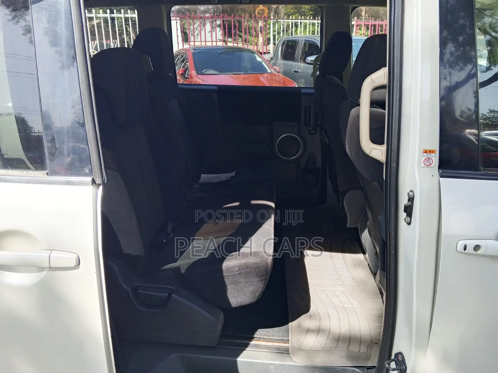Mitsubishi Delica 2008 White