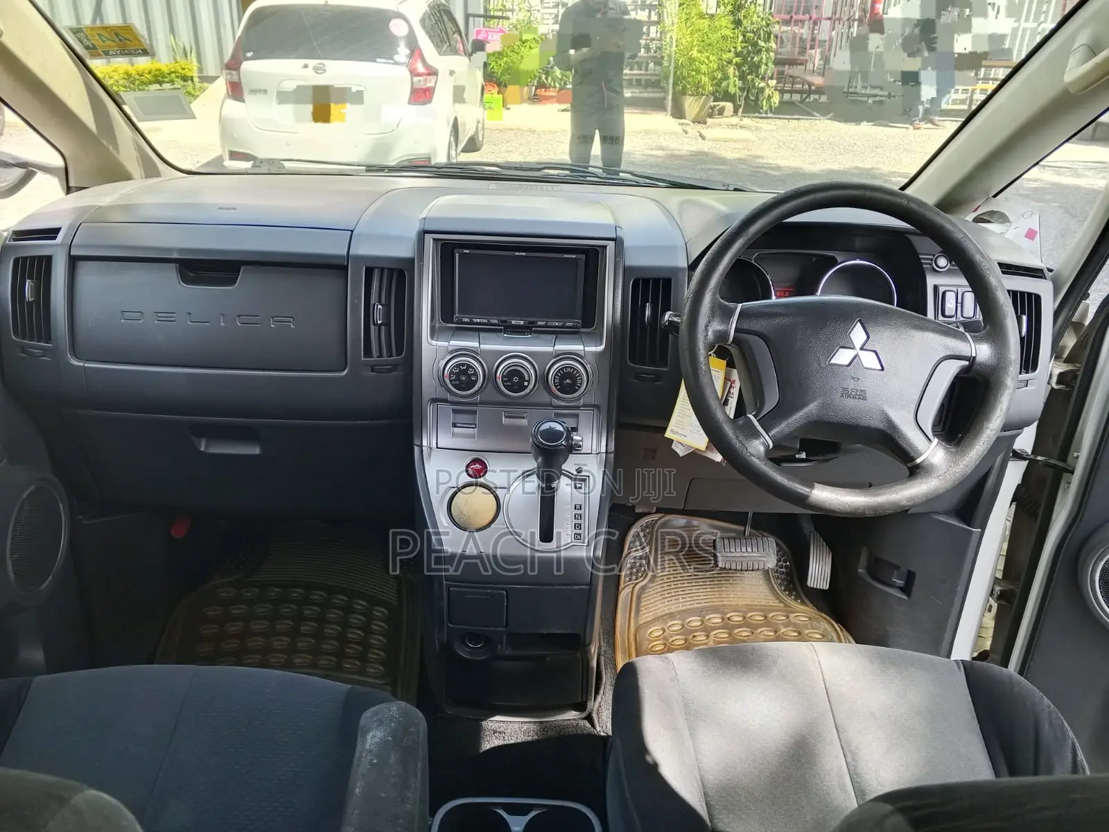 Mitsubishi Delica 2008 White