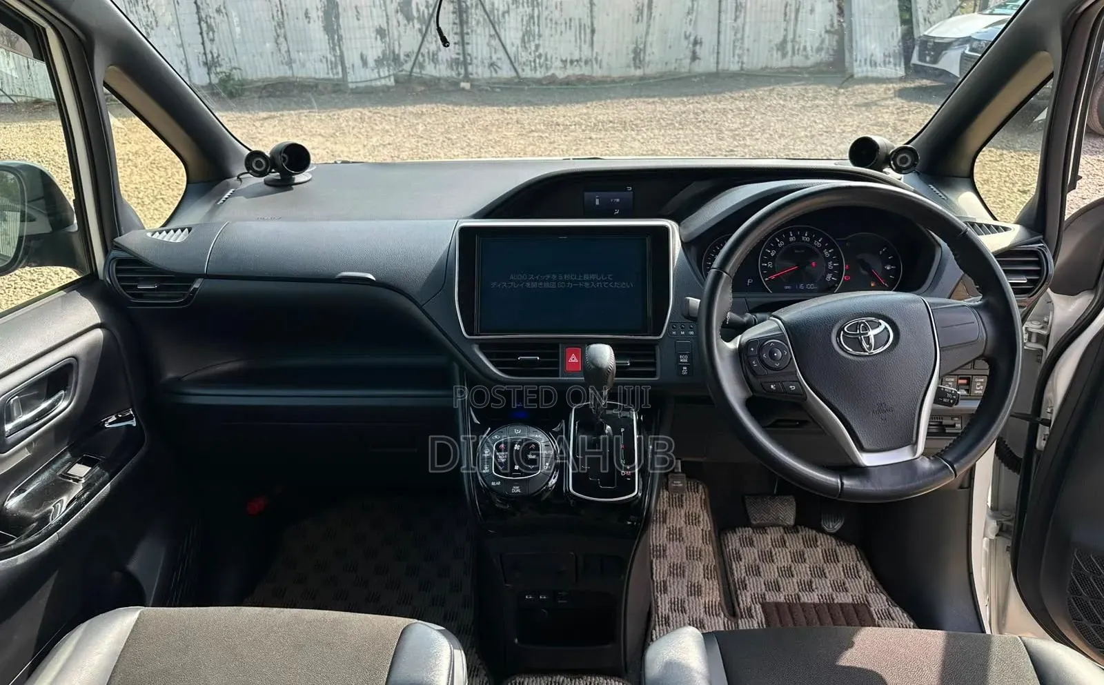 Toyota Noah 2.0 FWD (8 Seater) 2020 White