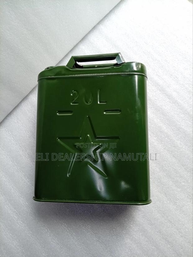 Premium Steel Jerry Can for Petrol, Diesel Kerosene Storage 20l