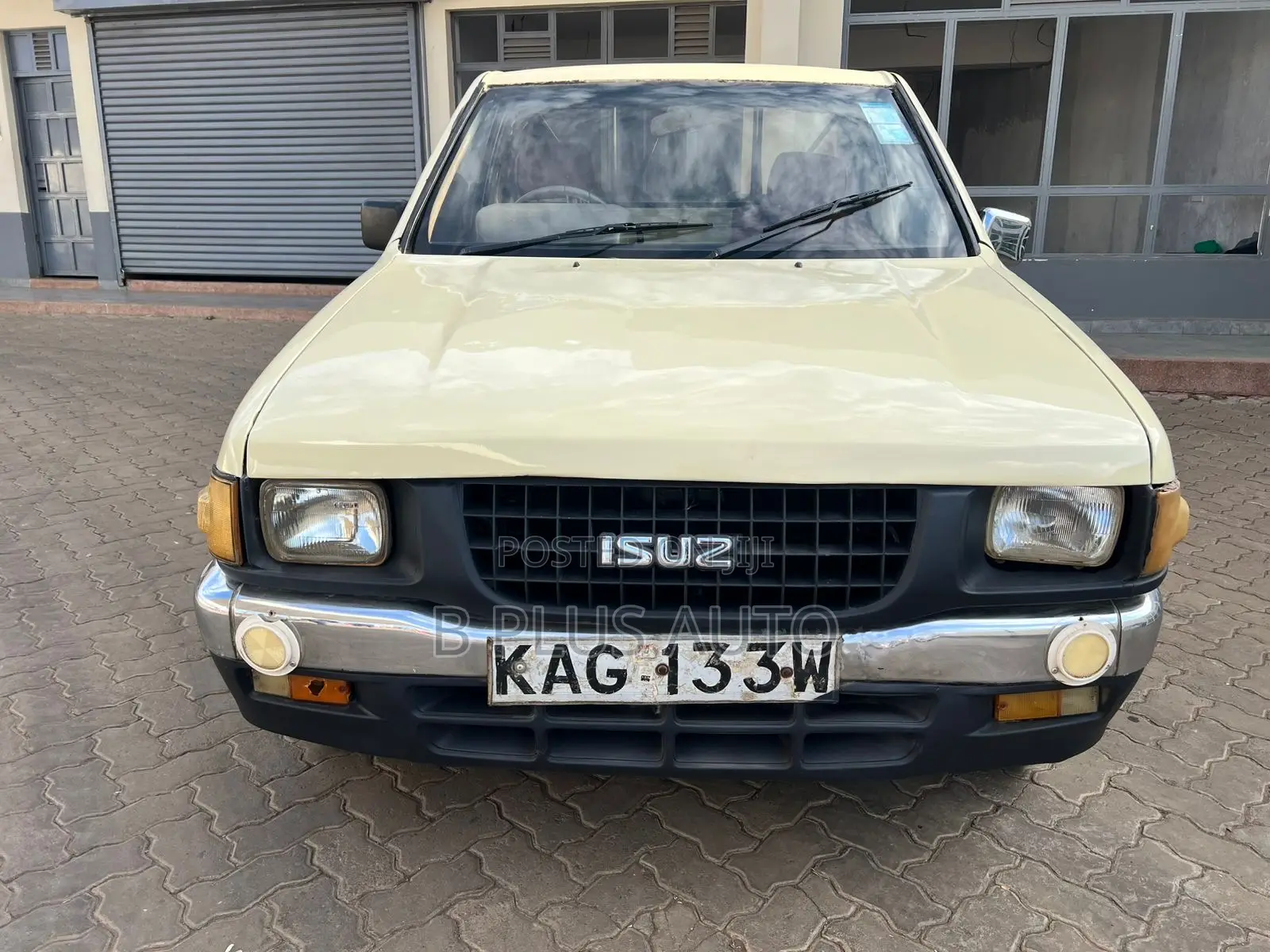 Isuzu Tougher 2005 Beige