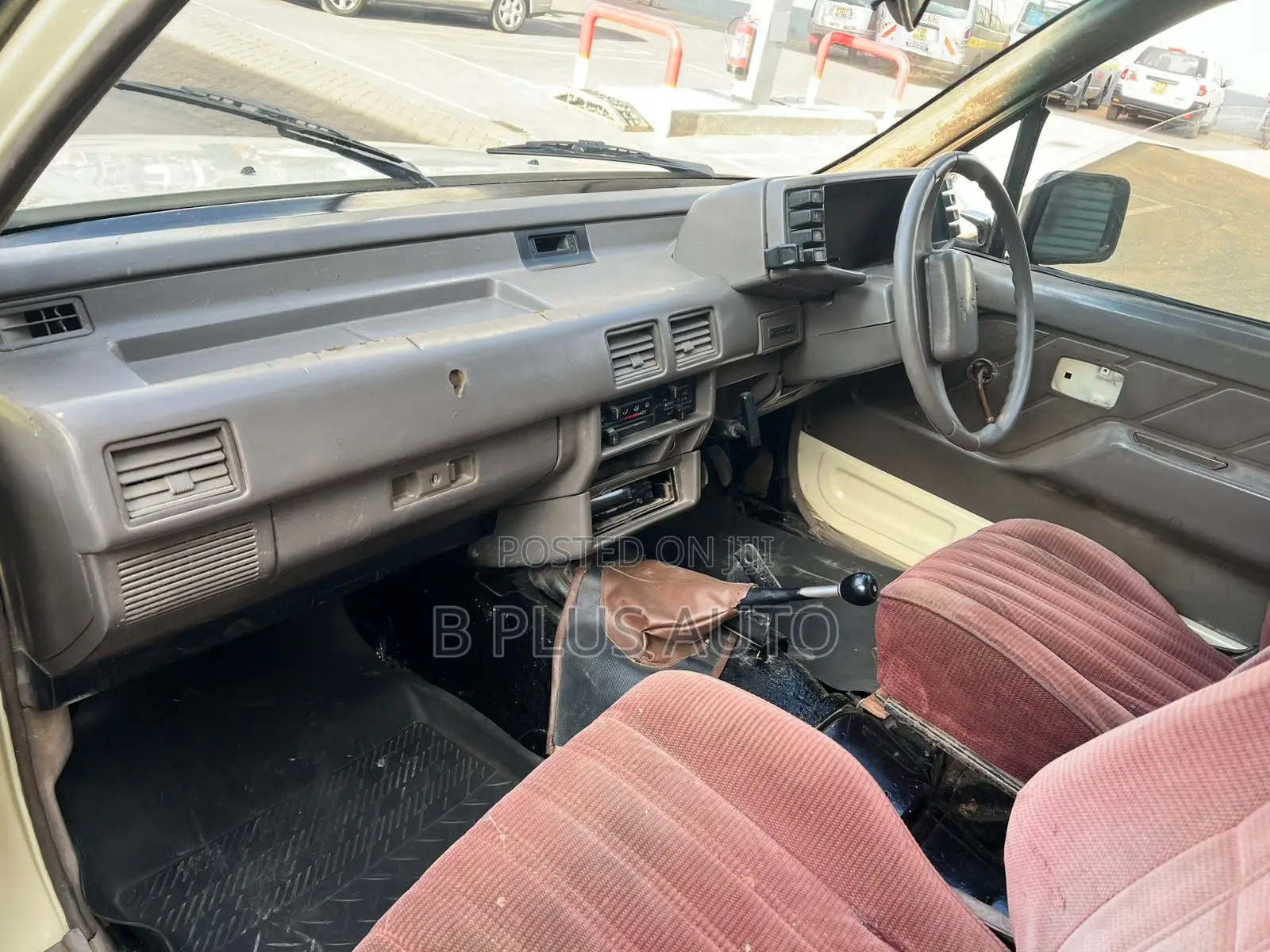 Isuzu Tougher 2005 Beige