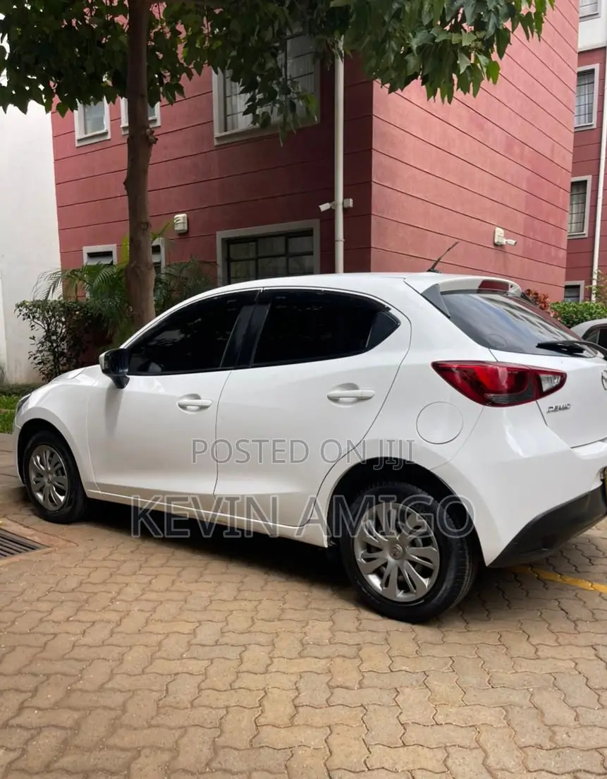 Mazda Demio 2016 White