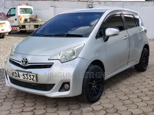 Toyota Ractis 2014 Silver