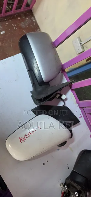 Avensis 2005 Sidemirrors