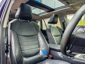 Toyota RAV4 2019 Blue