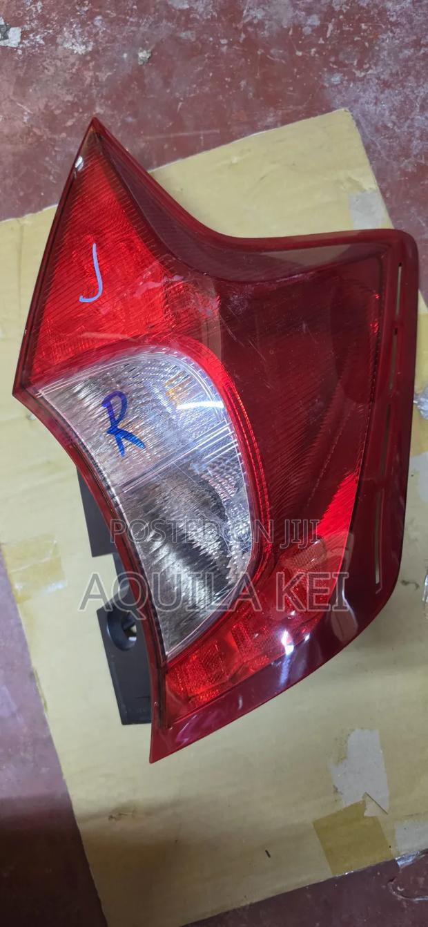 Nissan Note 2012 Taillights