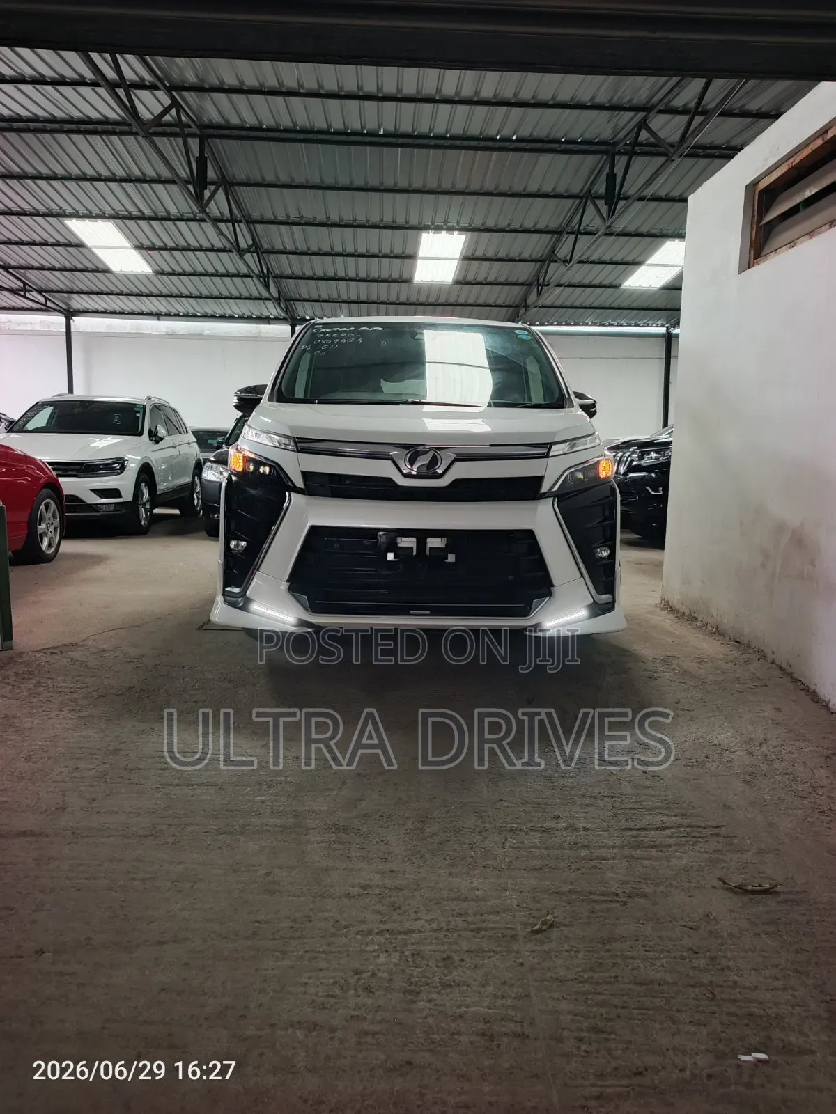 Toyota Voxy 2019 White