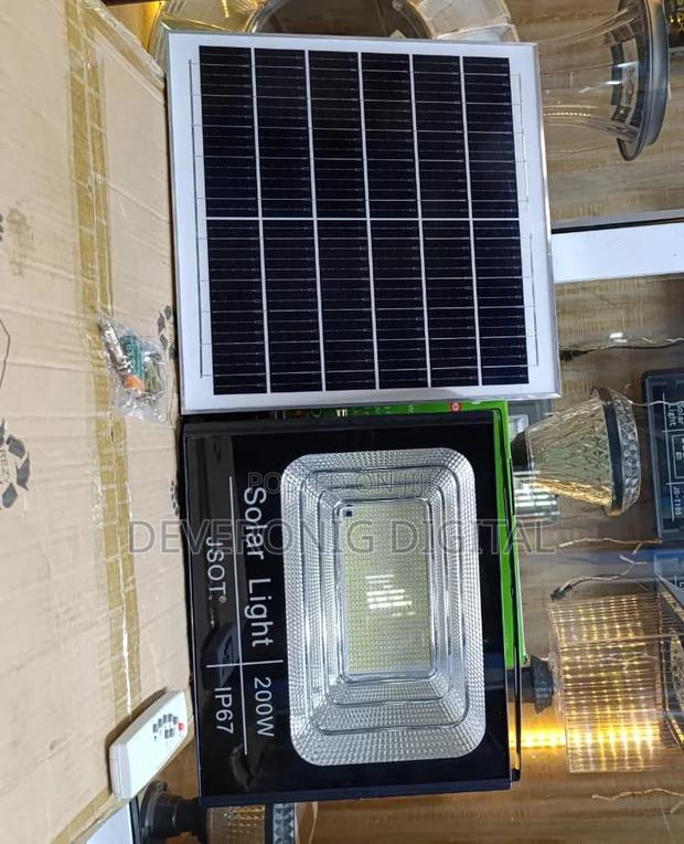 *200w Us Solar Floodlight - thumbnail 2