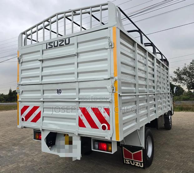Isuzu NPR 2015 Local Assembled - thumbnail 9