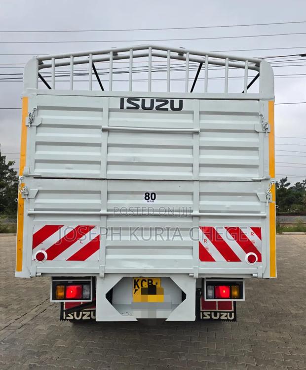 Isuzu NPR 2015 Local Assembled - thumbnail 2