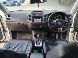 Volkswagen Tiguan 2010 White