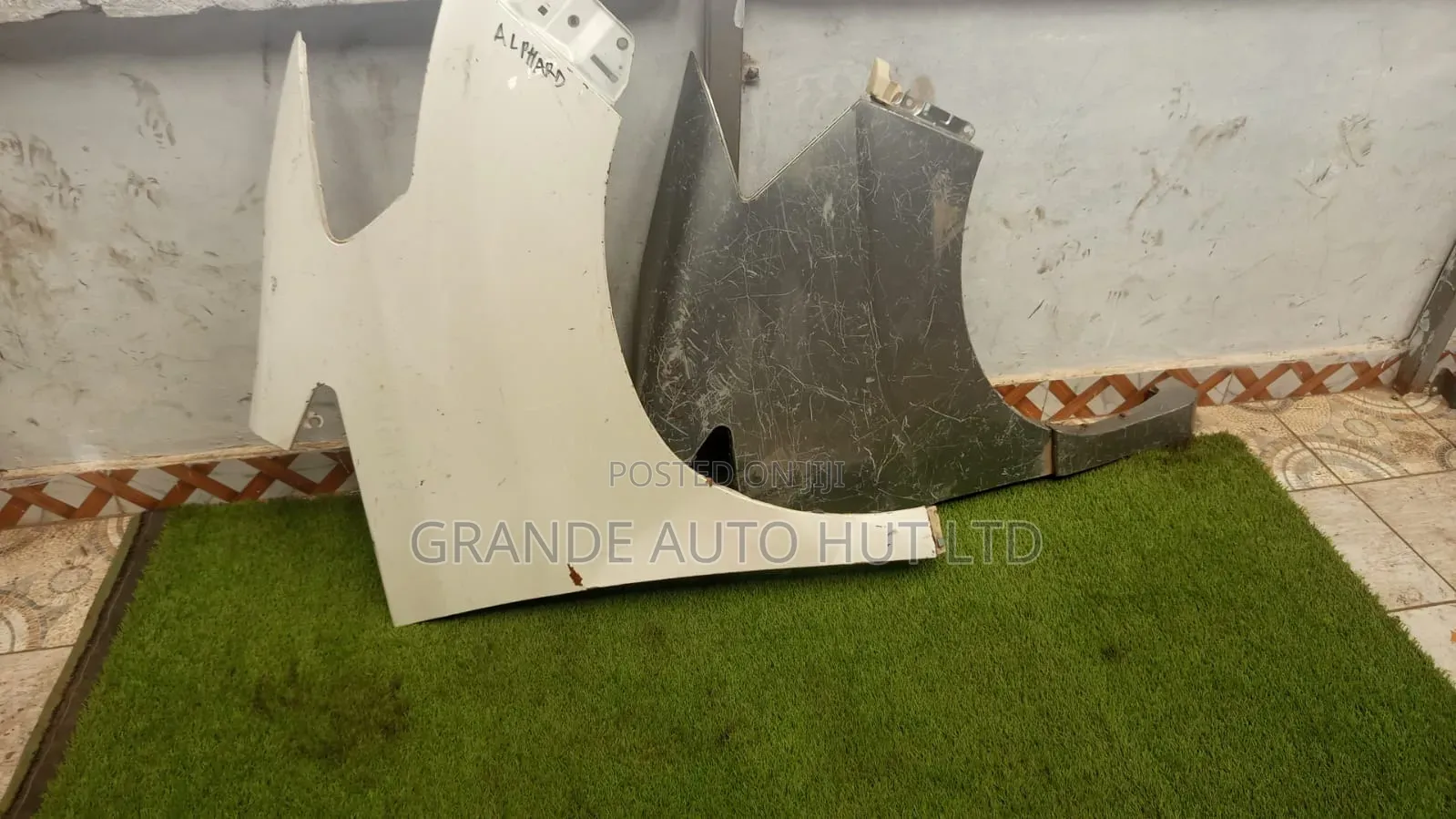 Alphard Fender/Wing