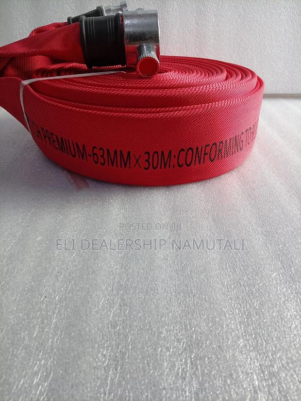 2.5" X 30m Heavy Duty Fire Hose With Metal Couplings