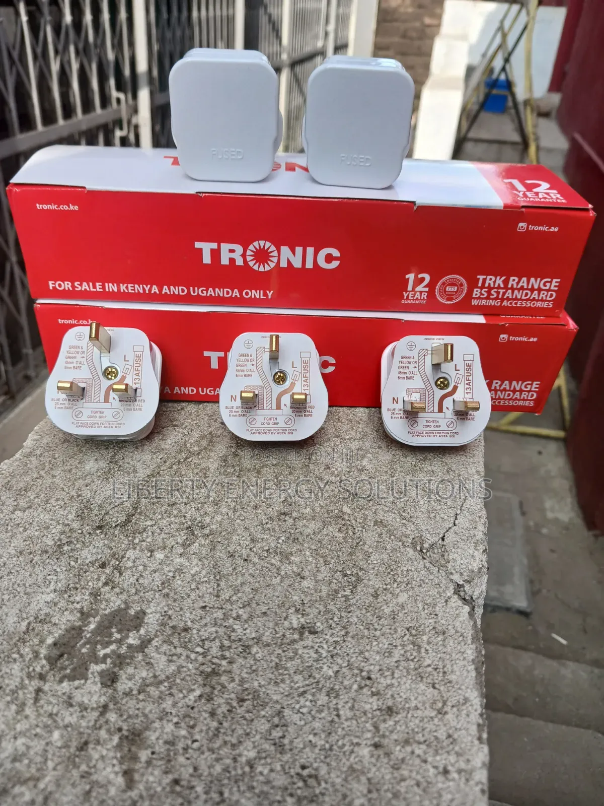 Tronic Brand 13a Fused Plug