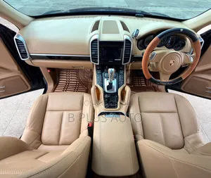Porsche Cayenne 2014 Black