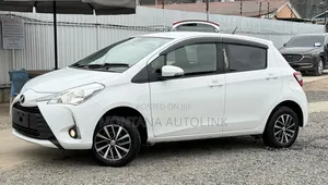 Toyota Vitz 1.3 FWD 5dr 2019 White