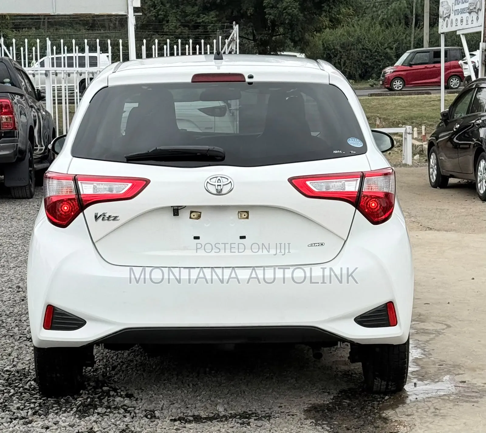 Toyota Vitz 1.3 FWD 5dr 2019 White